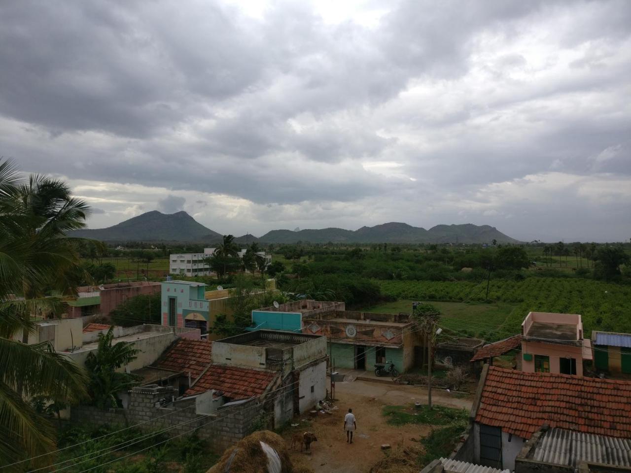 Selvalakshmi Restaurant And Lodge Tiruvannāmalai 외부 사진